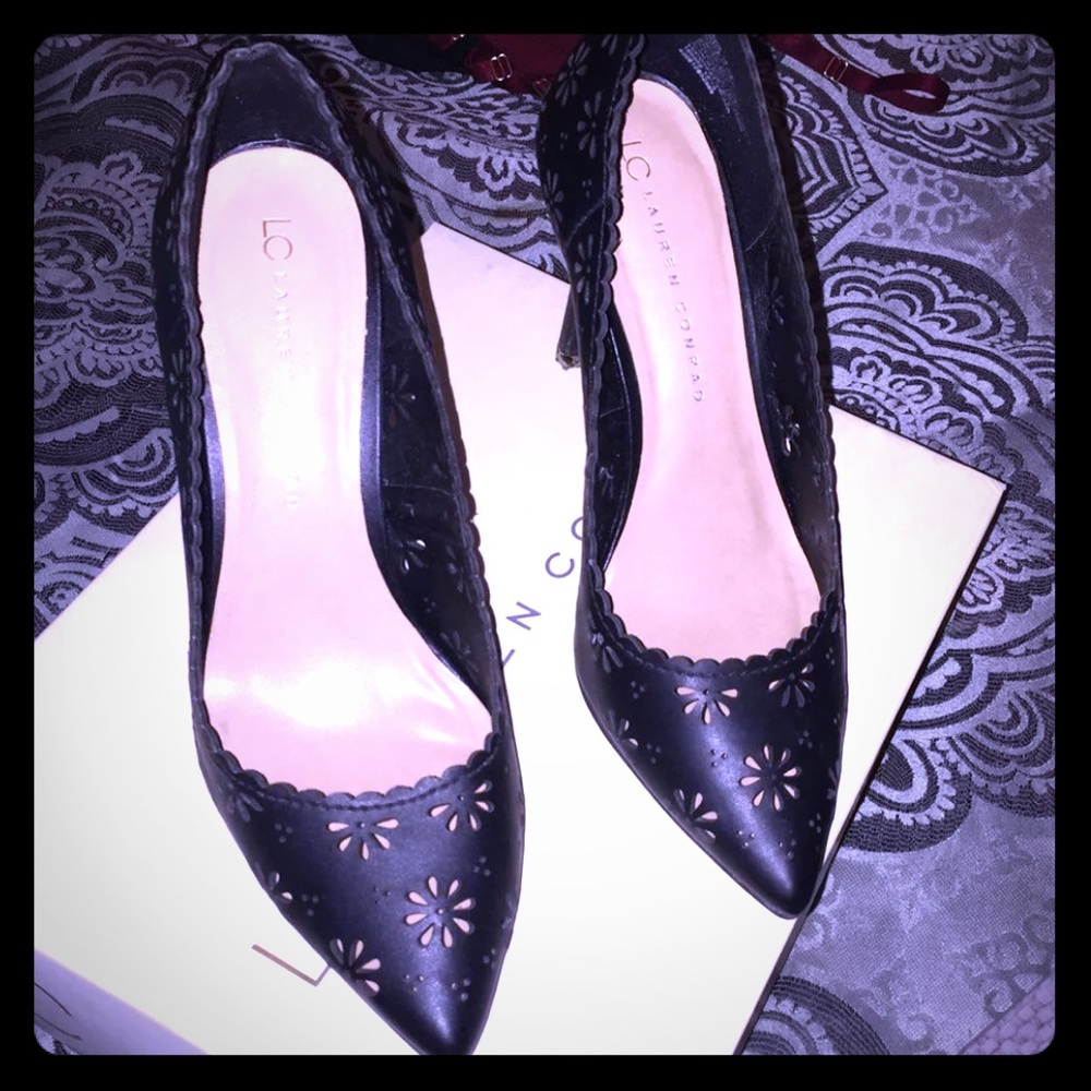Pointy-Toe Heels